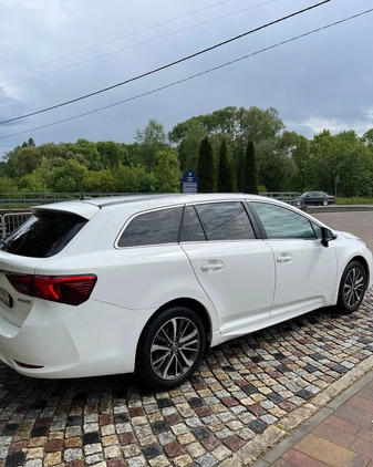 Toyota Avensis cena 36500 przebieg: 270000, rok produkcji 2015 z Pniewy małe 46